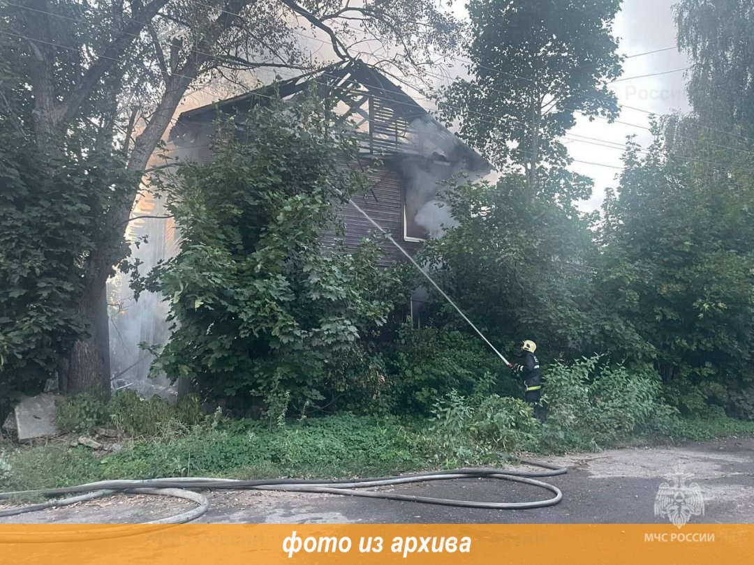 Пожарно-спасательные подразделения Ленинградской области ликвидировали пожар в Бокситогорском районе